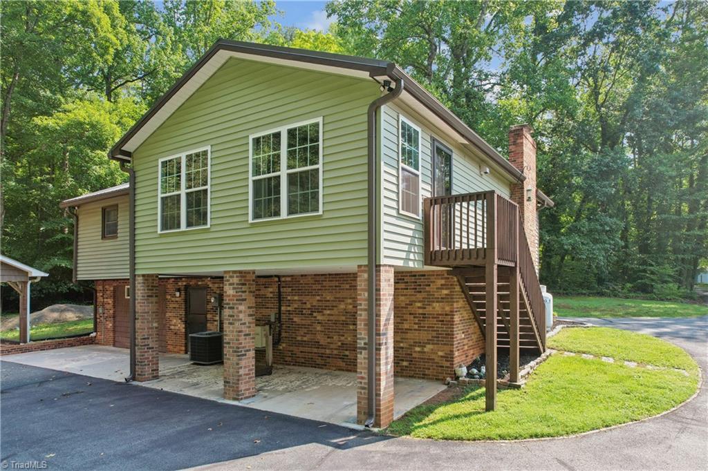 main property photo 23