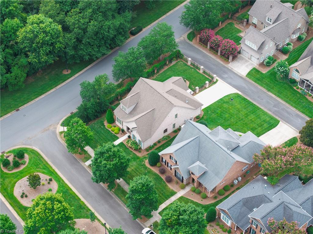 main property photo 31