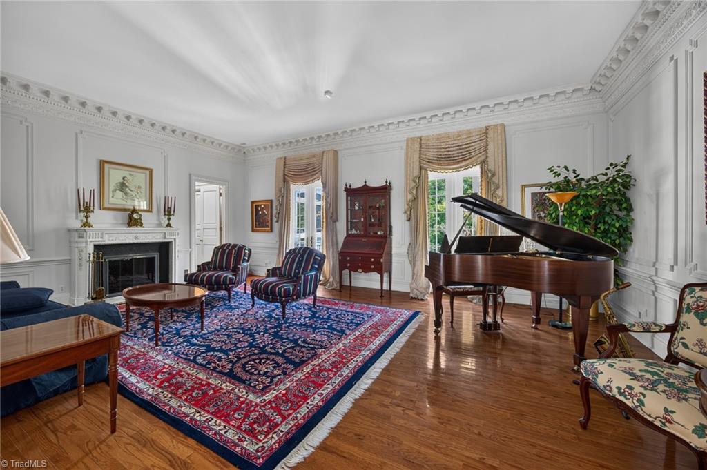 main property photo 16