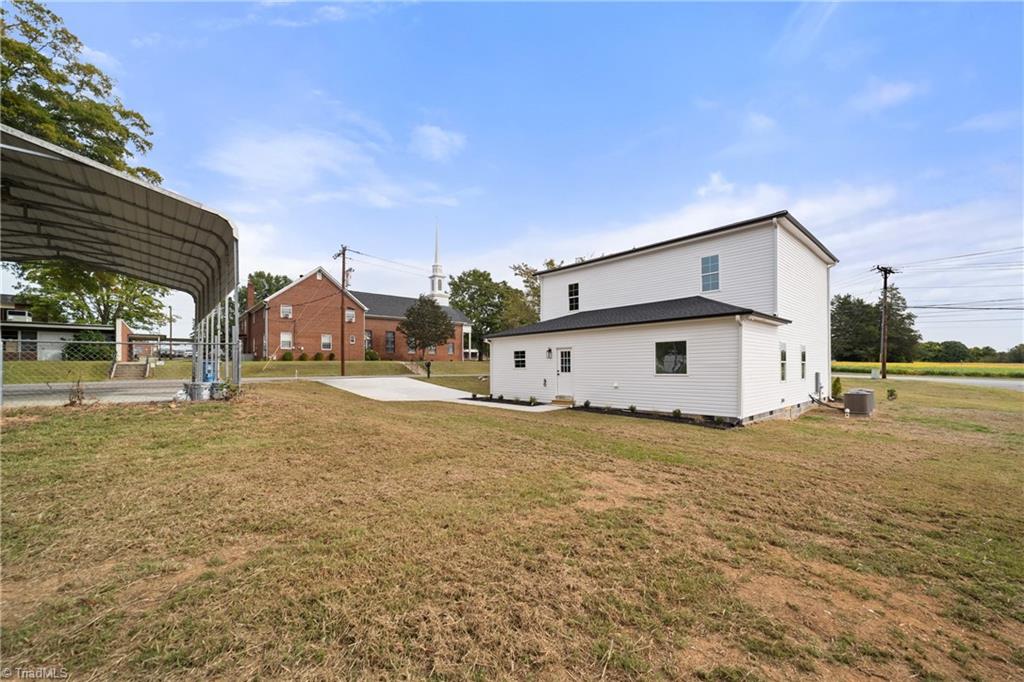 main property photo 43