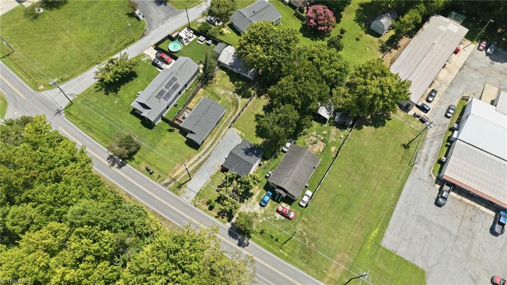 main property photo 33