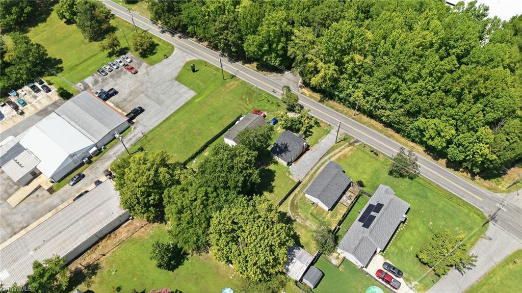 main property photo 36