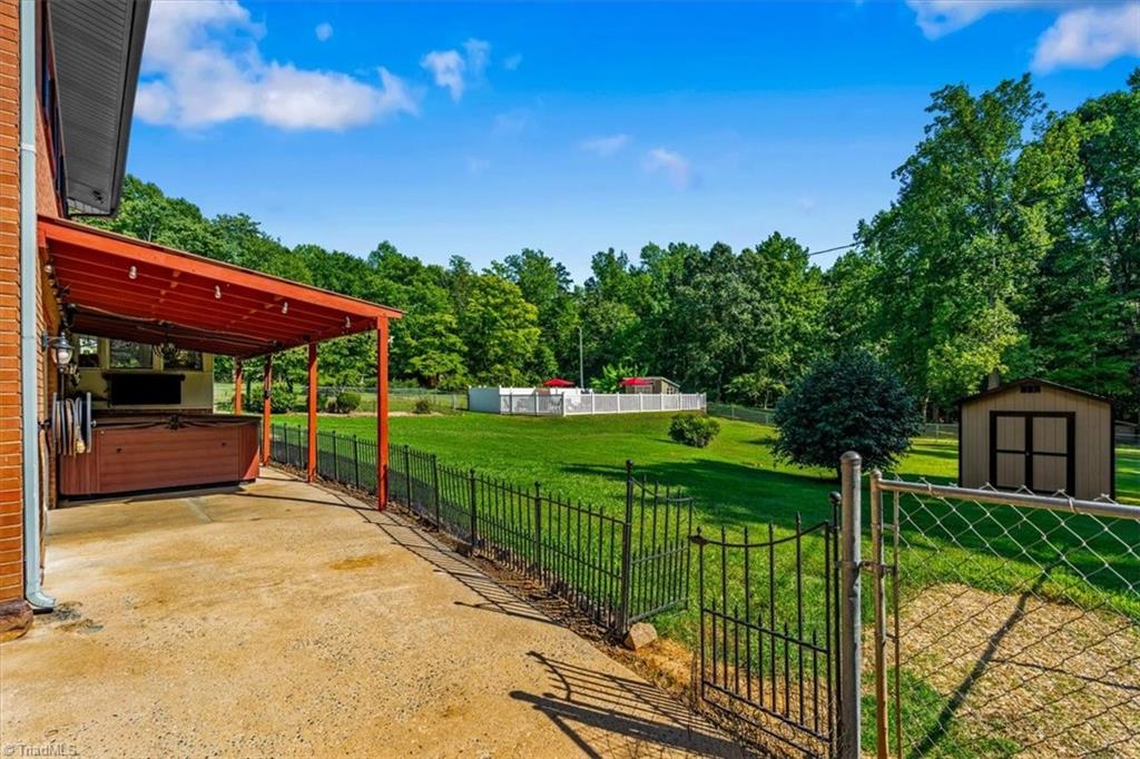 main property photo 35