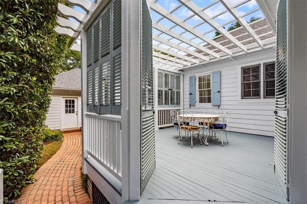 main property photo 36