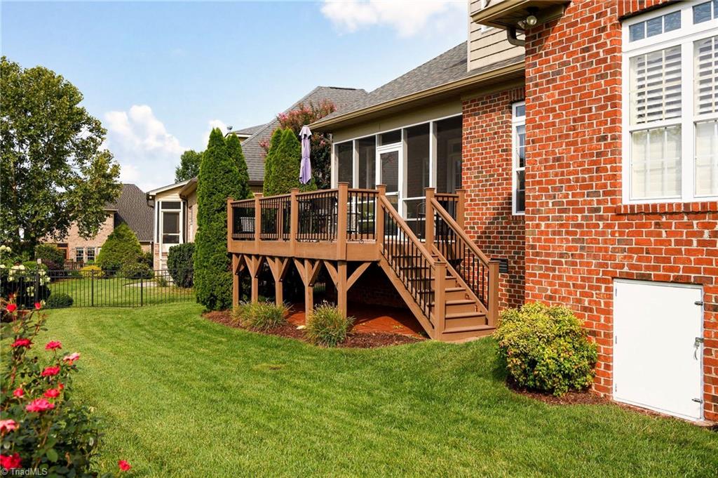 main property photo 31