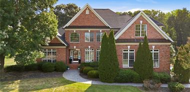 image of property with 4 Bed | 4 Bath | 4,922 Sqft