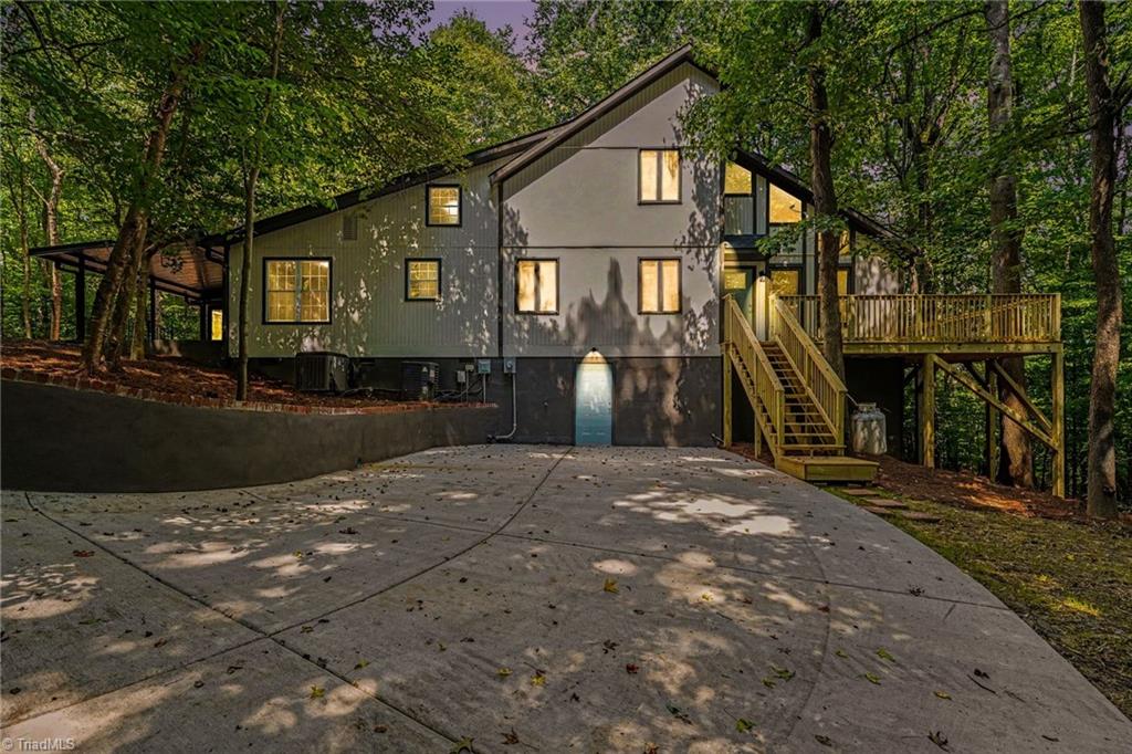 main property photo 41