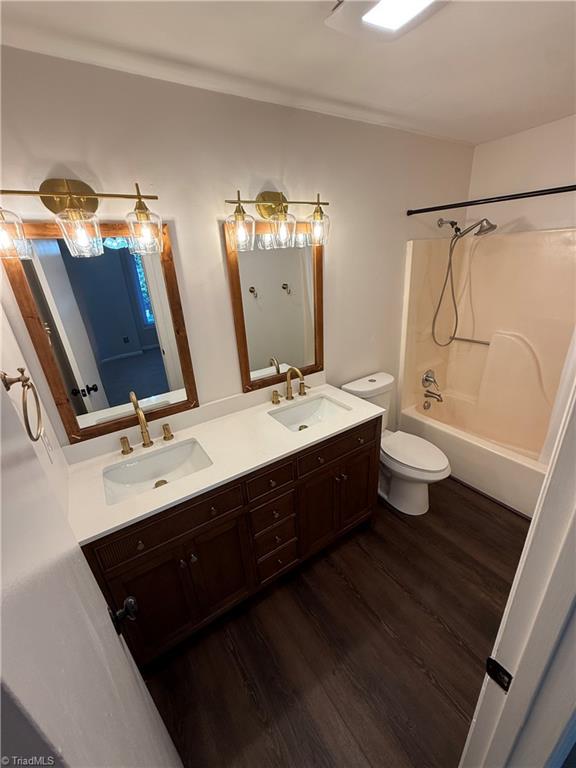 main property photo 11