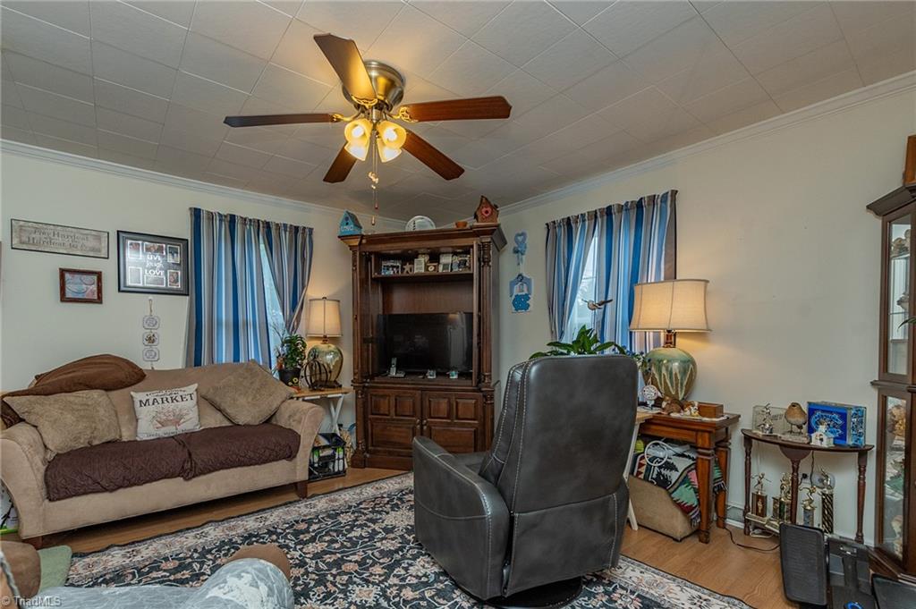 main property photo 34