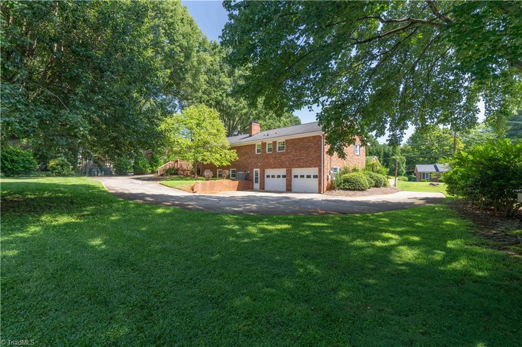 main property photo 31