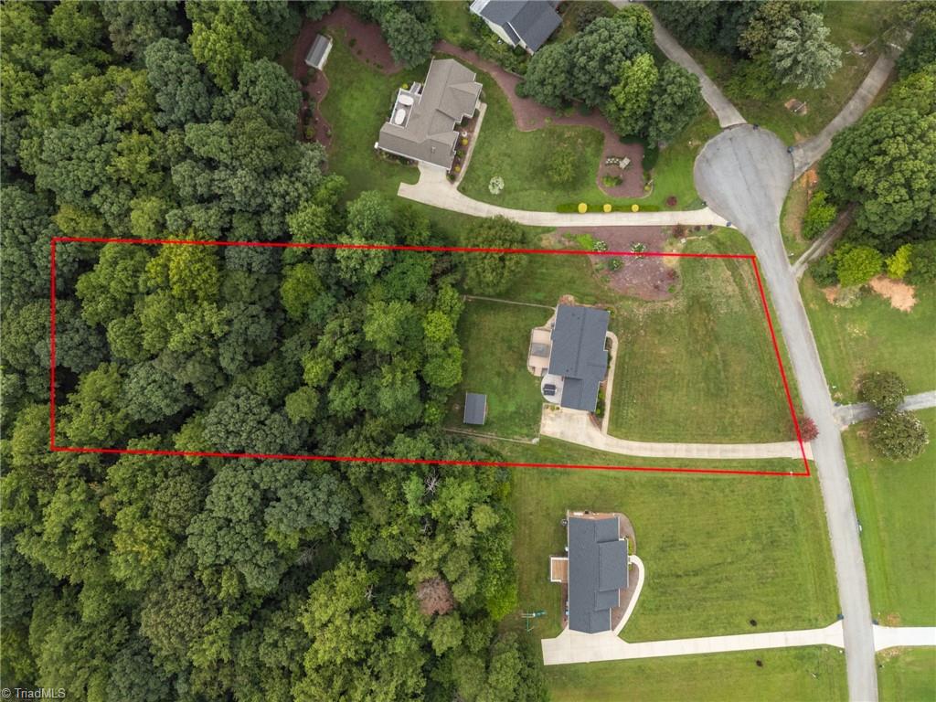 main property photo 41