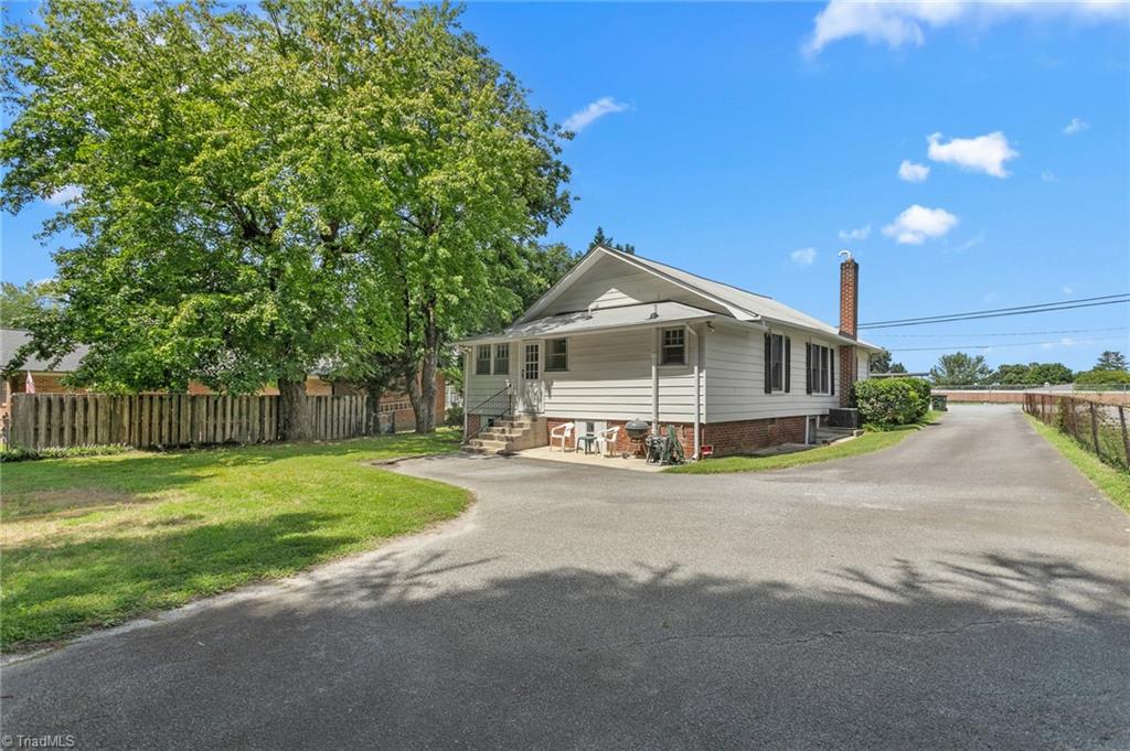 main property photo 27