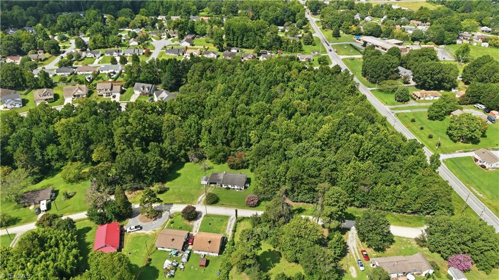 main property photo 39