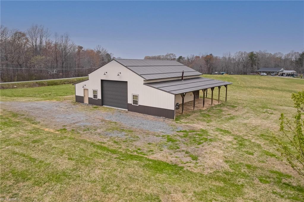 main property photo 39