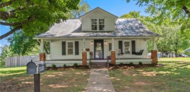 image of property with 4 Bed | 1 Bath | 1,804 Sqft