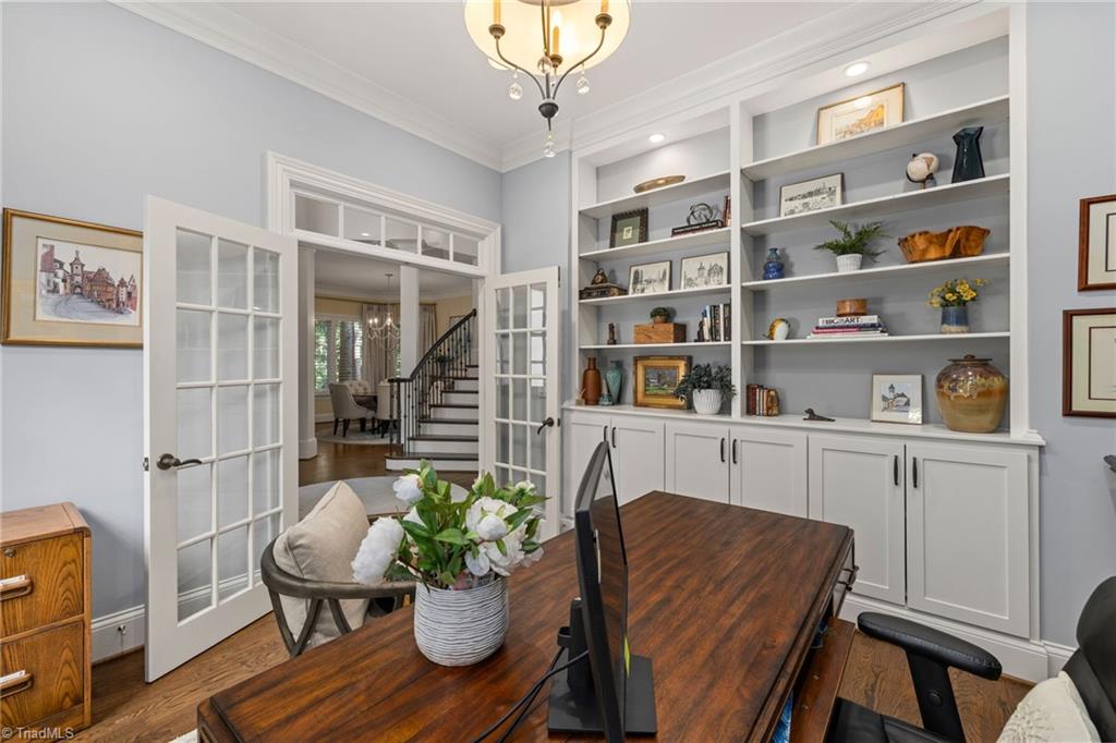 main property photo 17