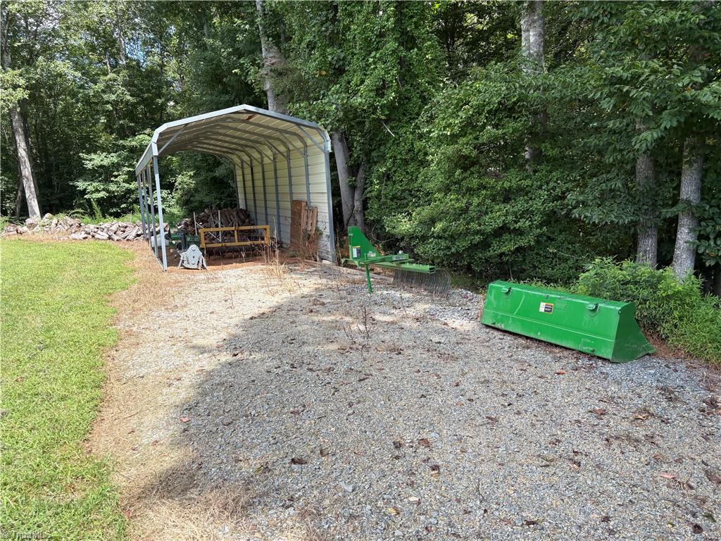main property photo 23