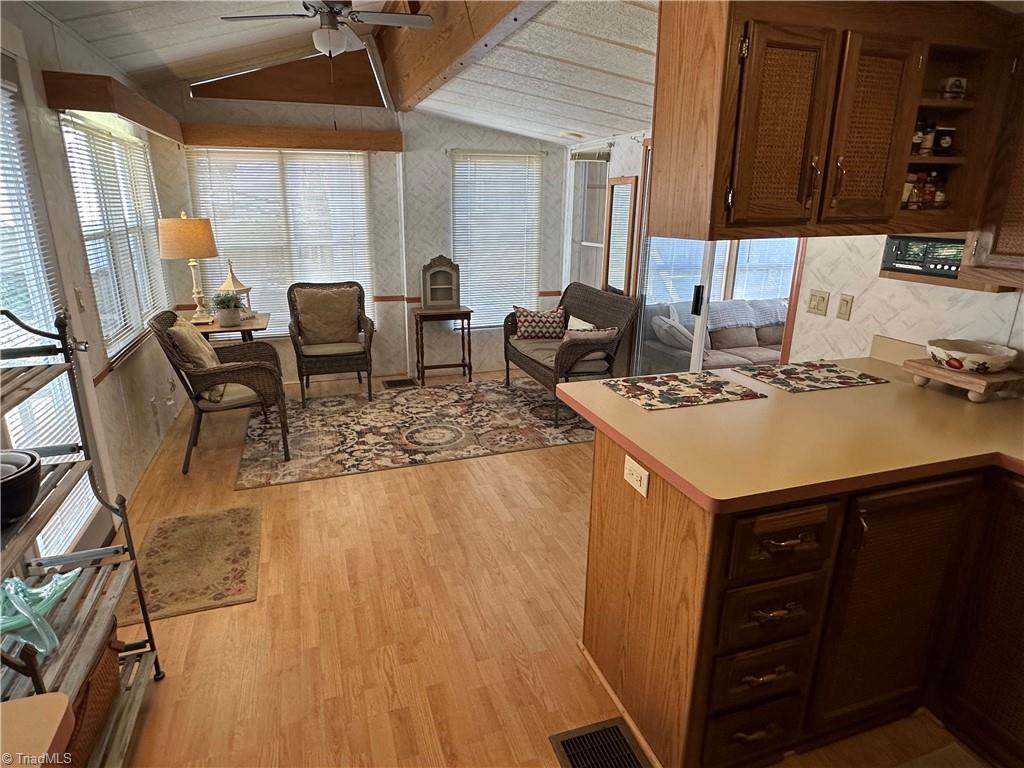 property viewer photo 19