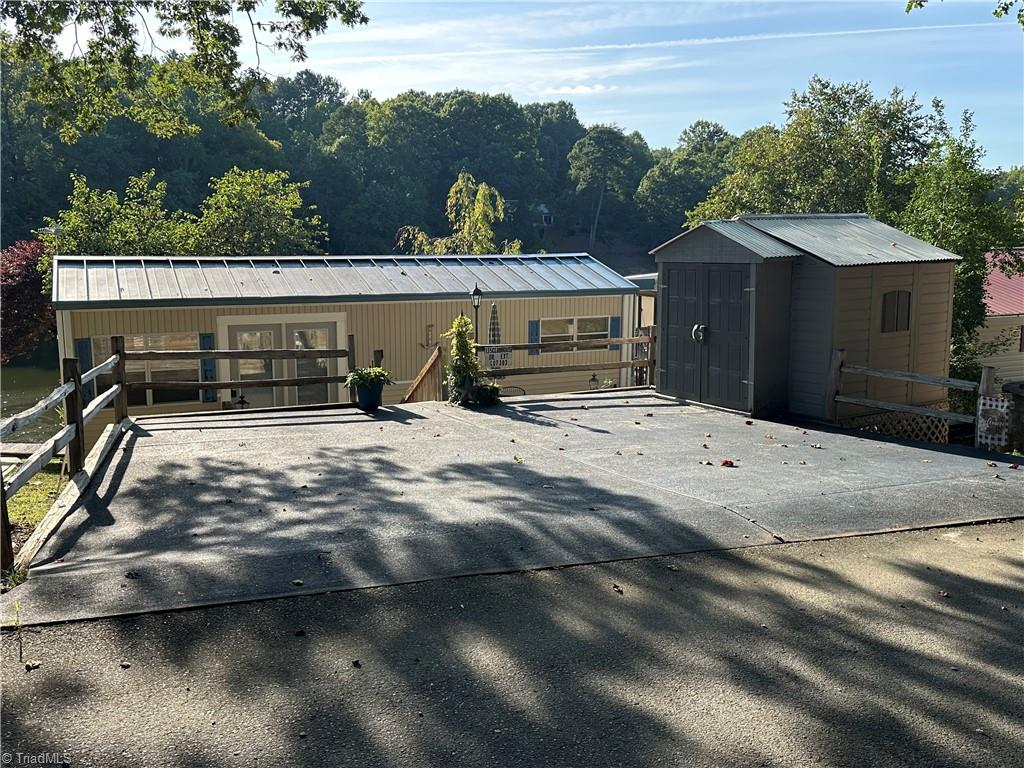 property viewer photo 42