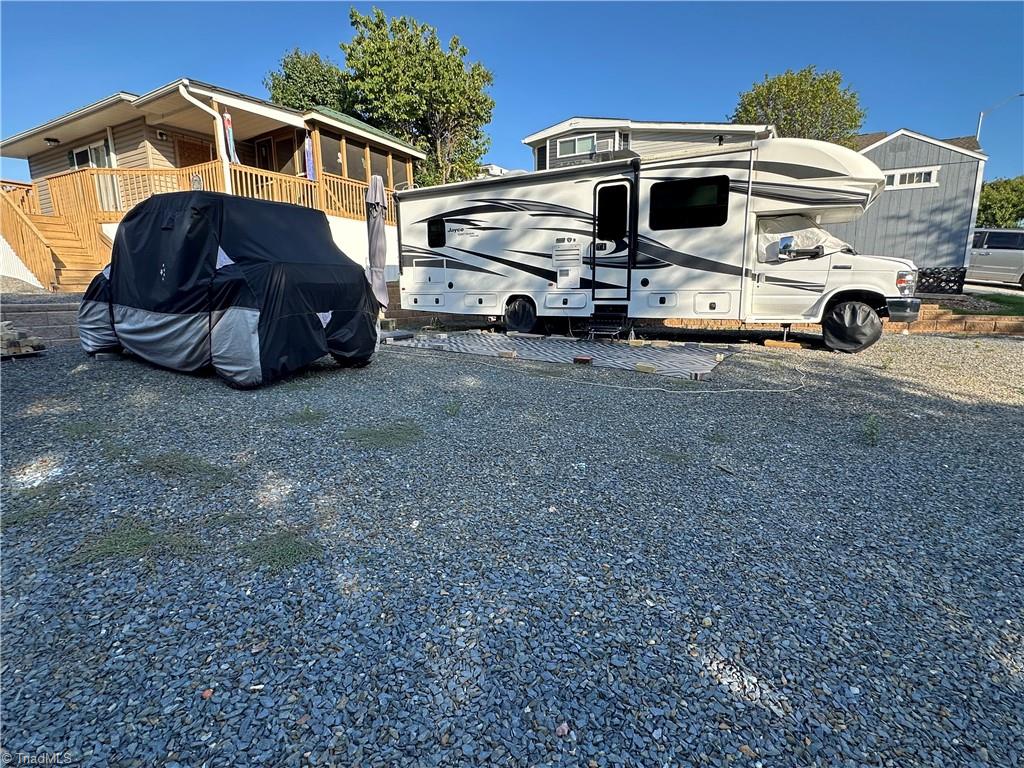 main property photo 7