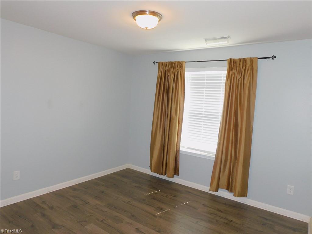 property viewer photo 18