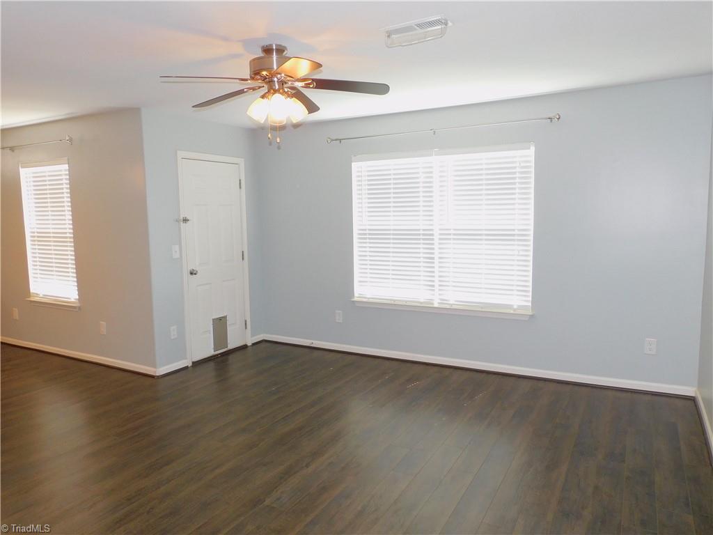 property viewer photo 3