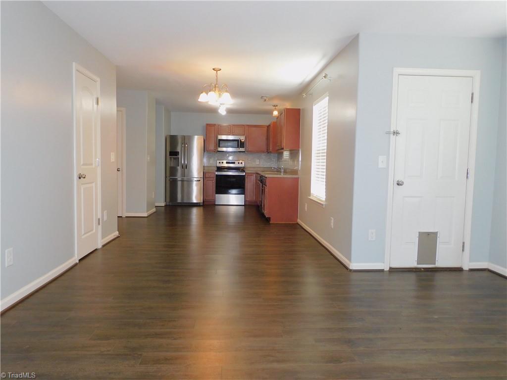 property viewer photo 4