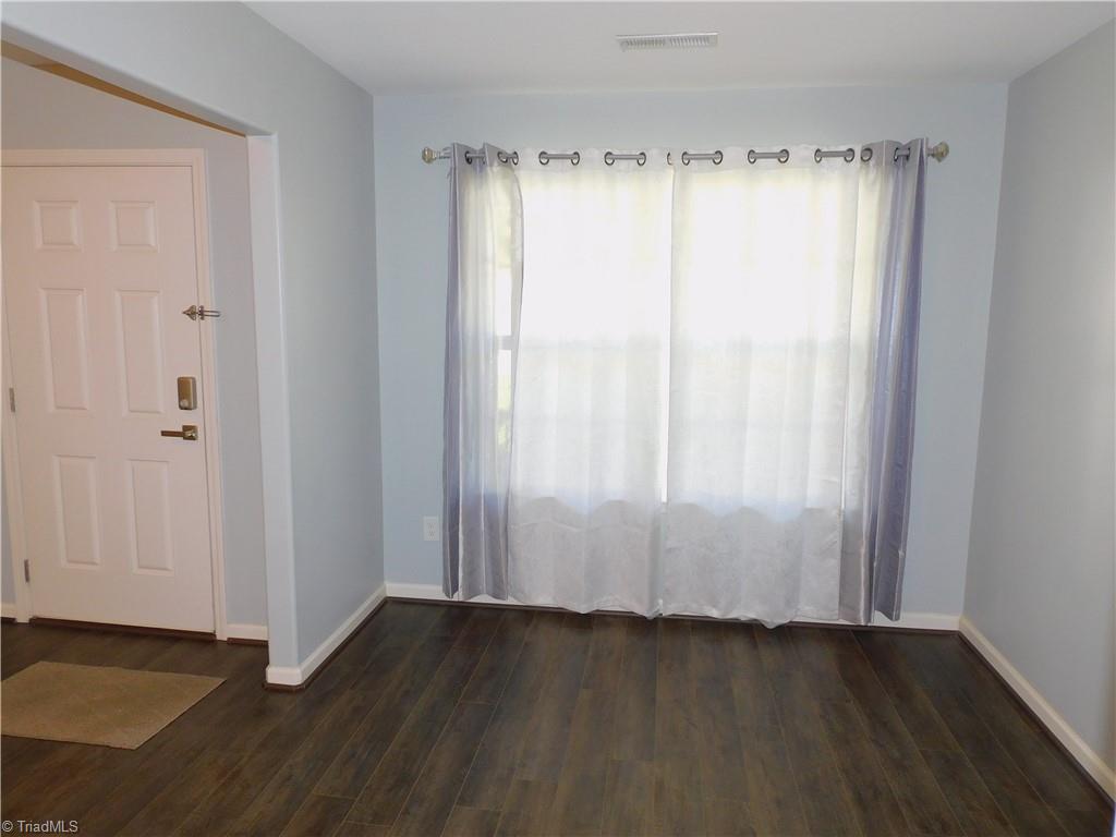 property viewer photo 8