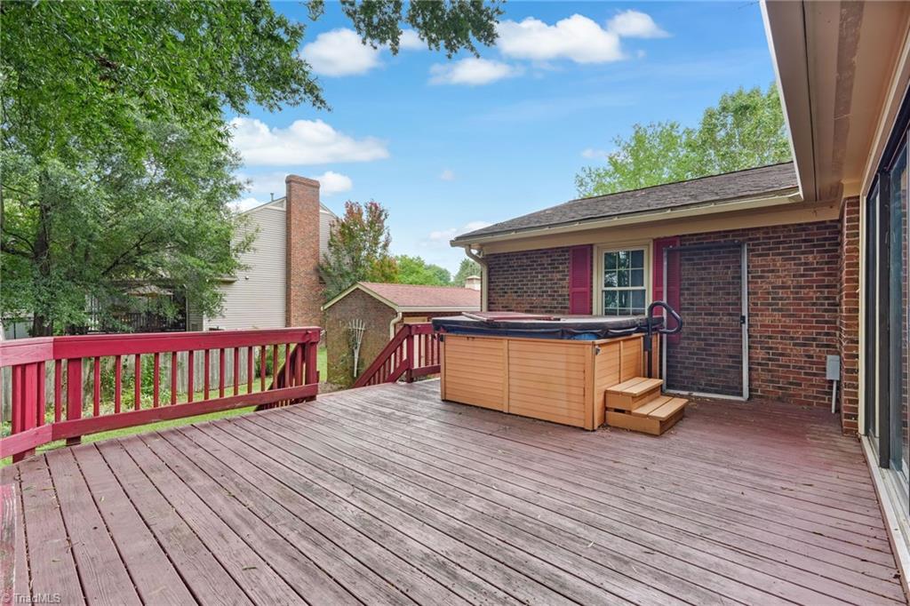 main property photo 32