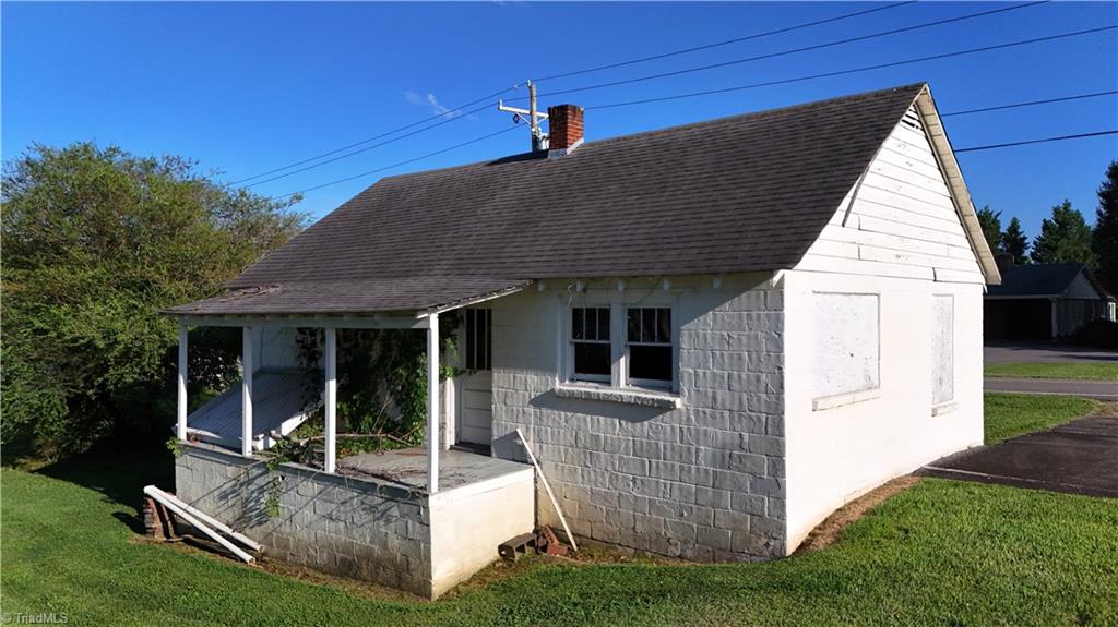 main property photo 13