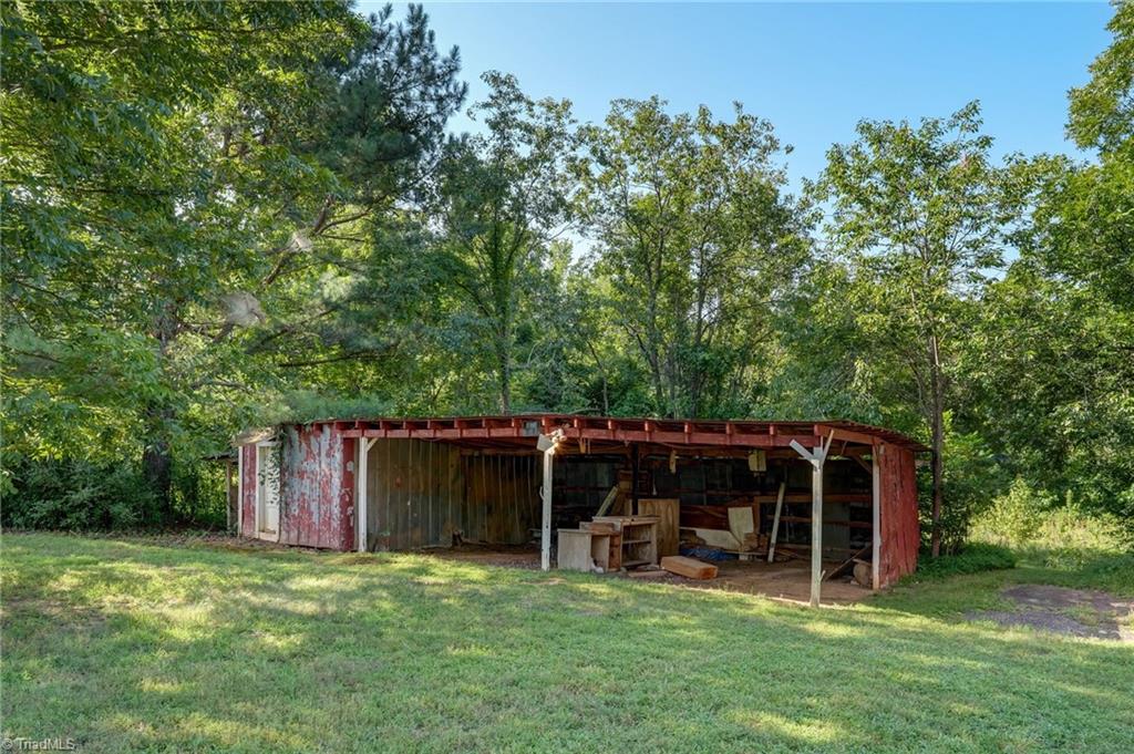 main property photo 43