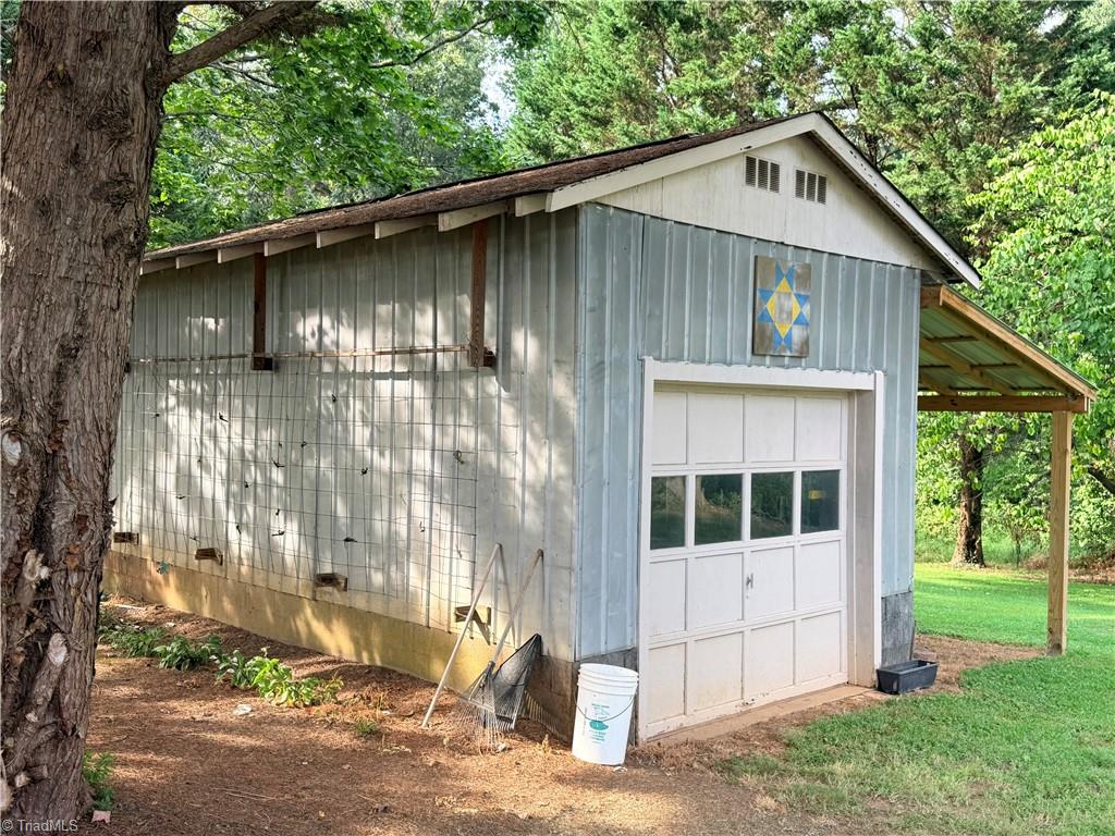 main property photo 36