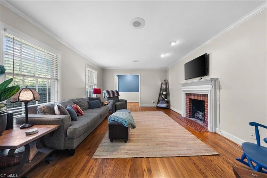 main property photo 5
