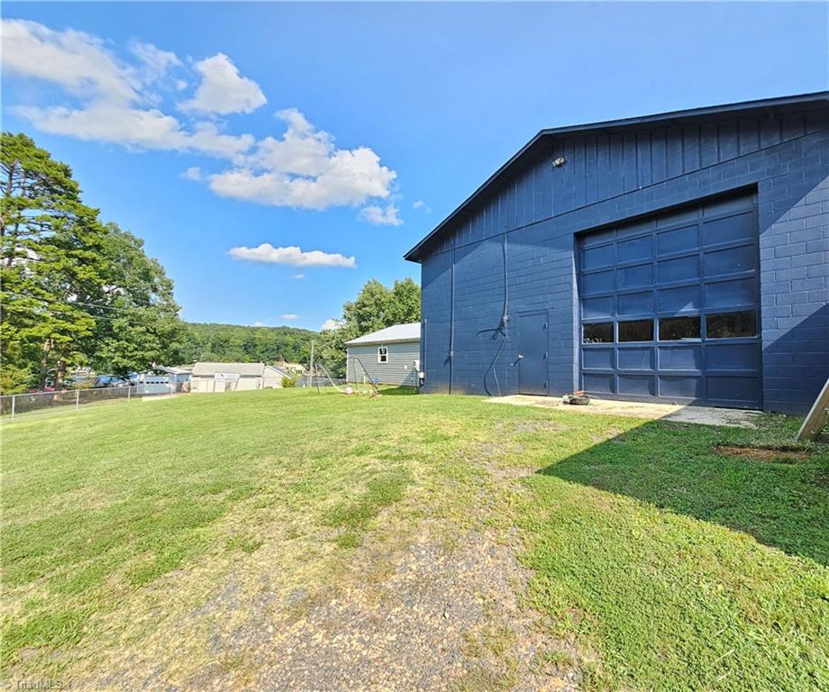 main property photo 12