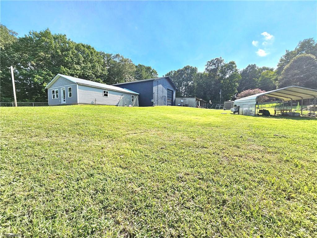 main property photo 13
