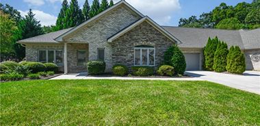 image of property with 2 Bed | 3 Bath | 2,611 Sqft