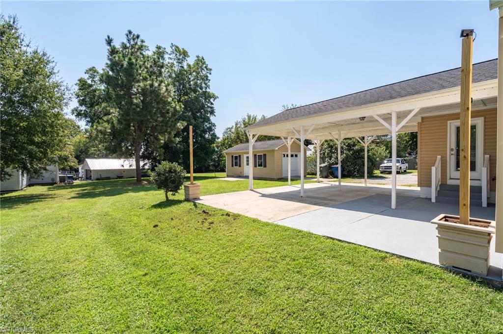 main property photo 31