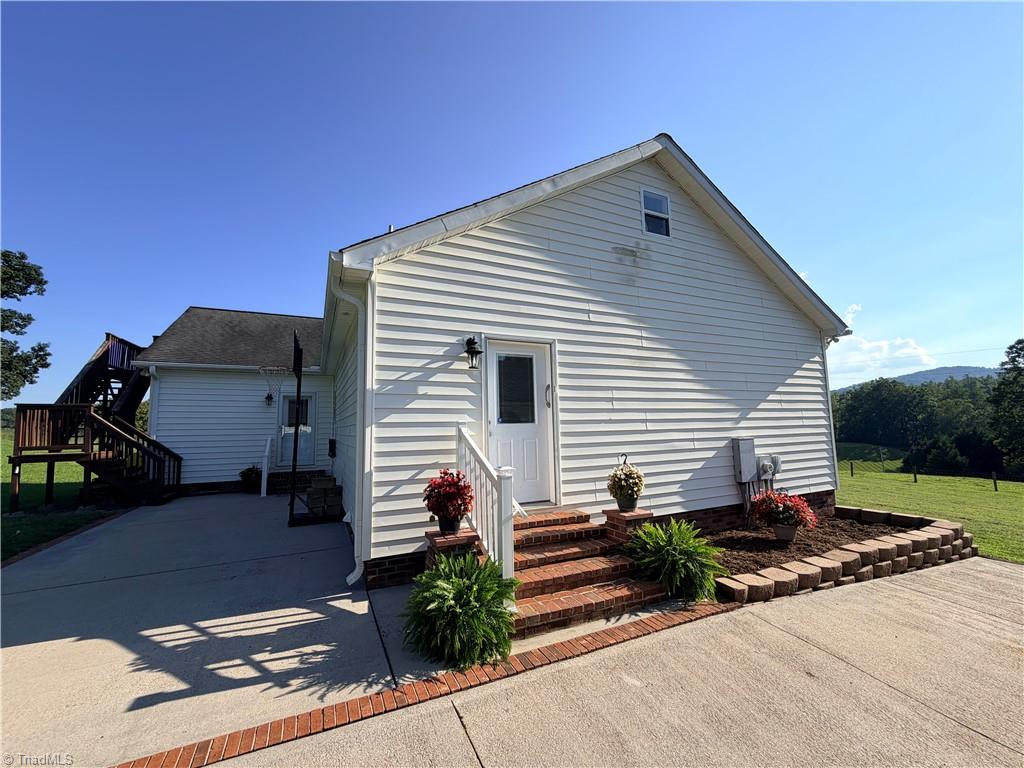 main property photo 38