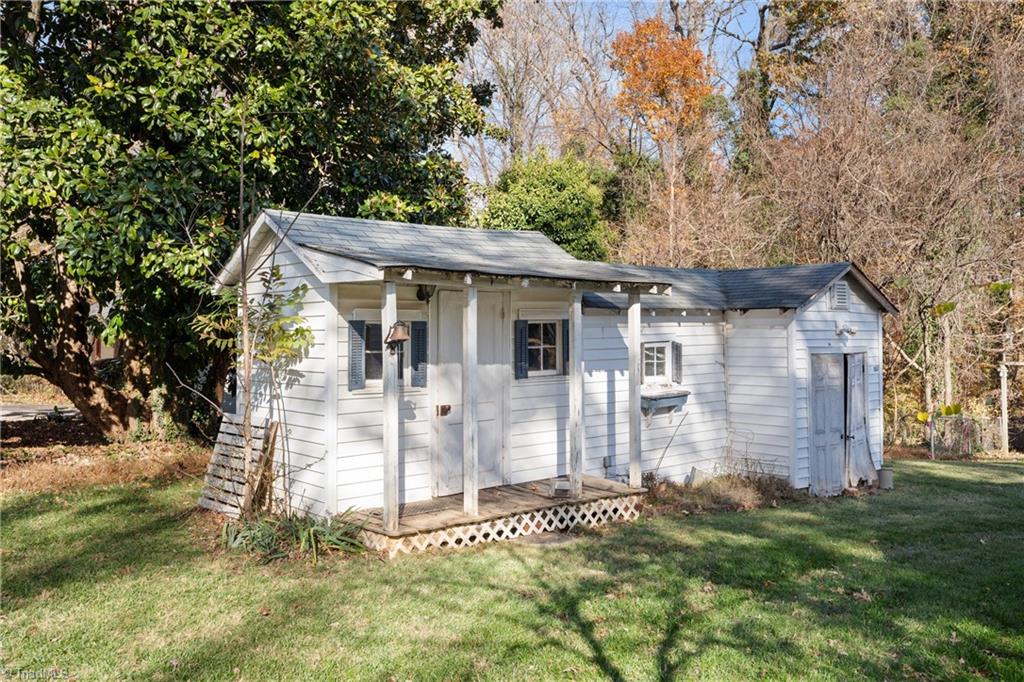 main property photo 37