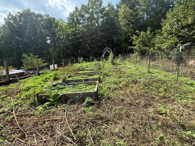 main property photo 33