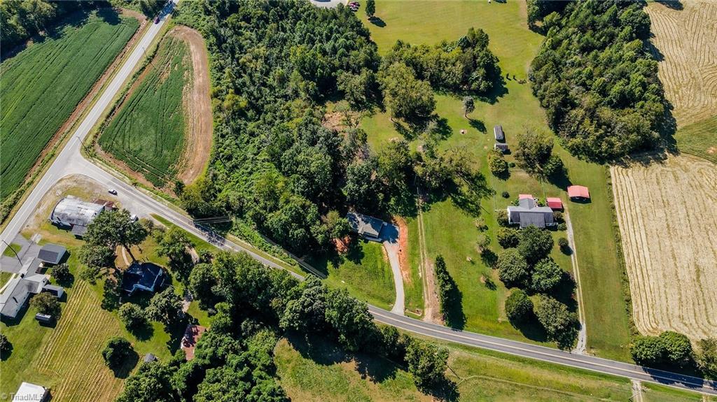 main property photo 41