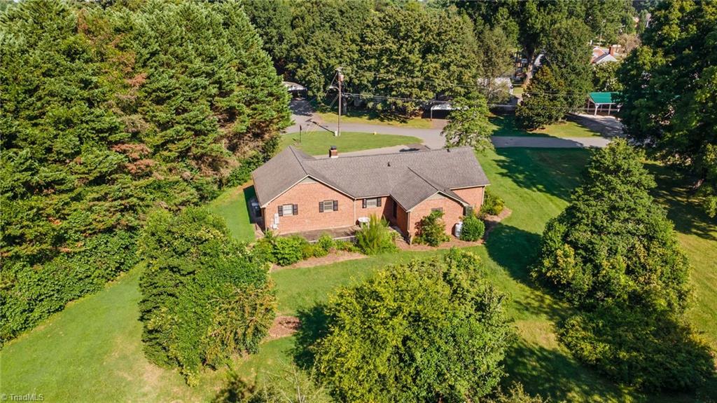 main property photo 18