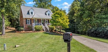 image of property with 3 Bed | 2 Bath | 2,495 Sqft