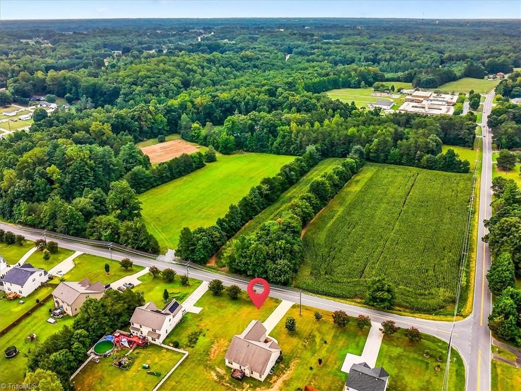 main property photo 17
