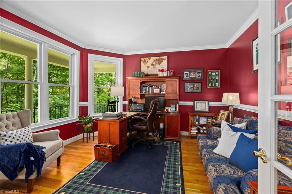 main property photo 11