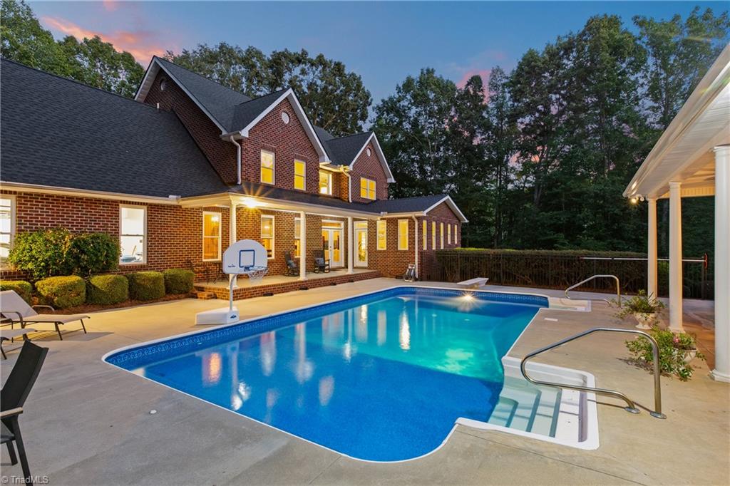 main property photo 3