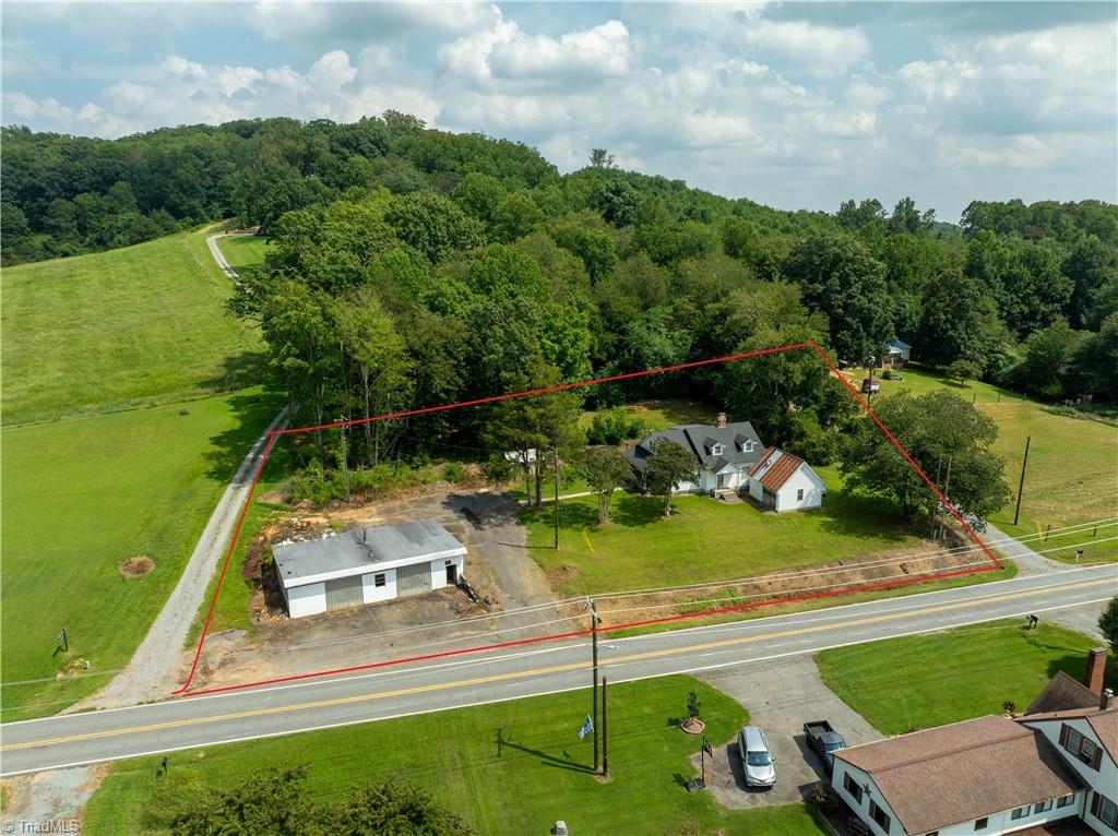 main property photo 40
