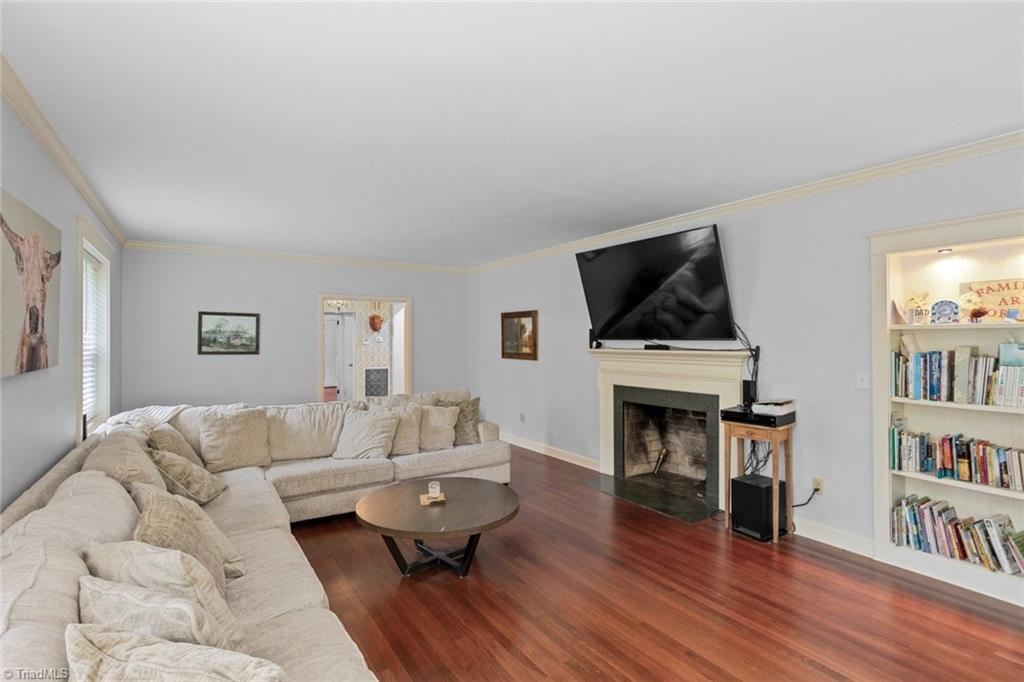 main property photo 6