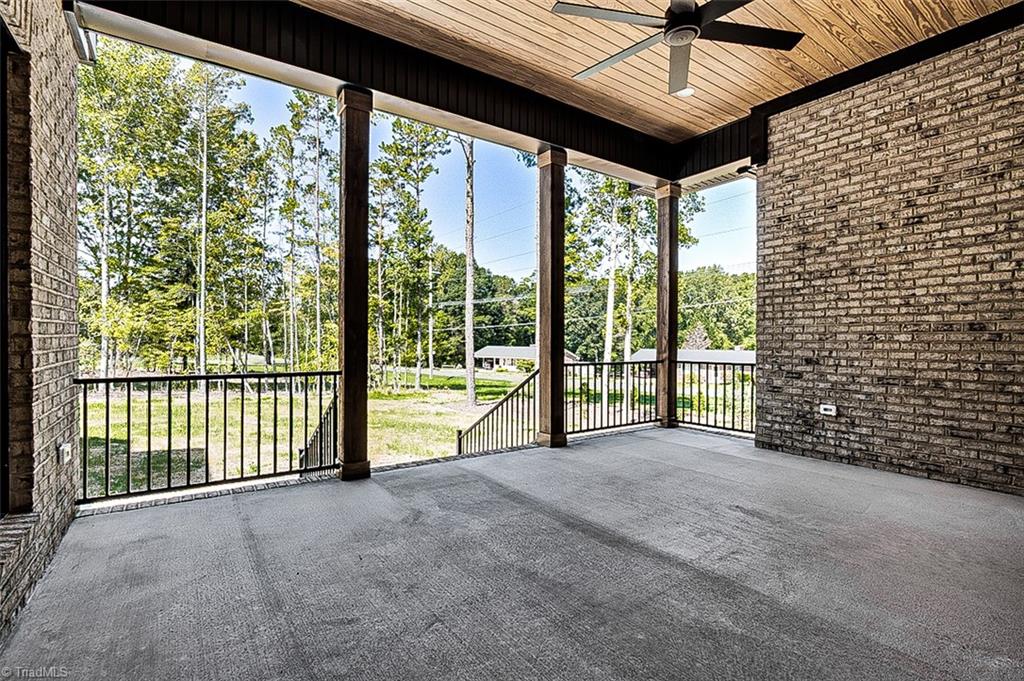 main property photo 36