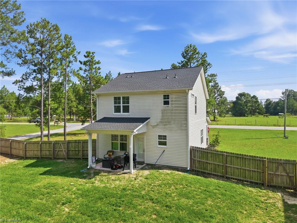 main property photo 40